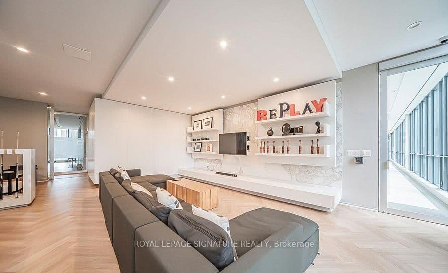 8 Charlotte Street, Unit 202 thumbnail 37