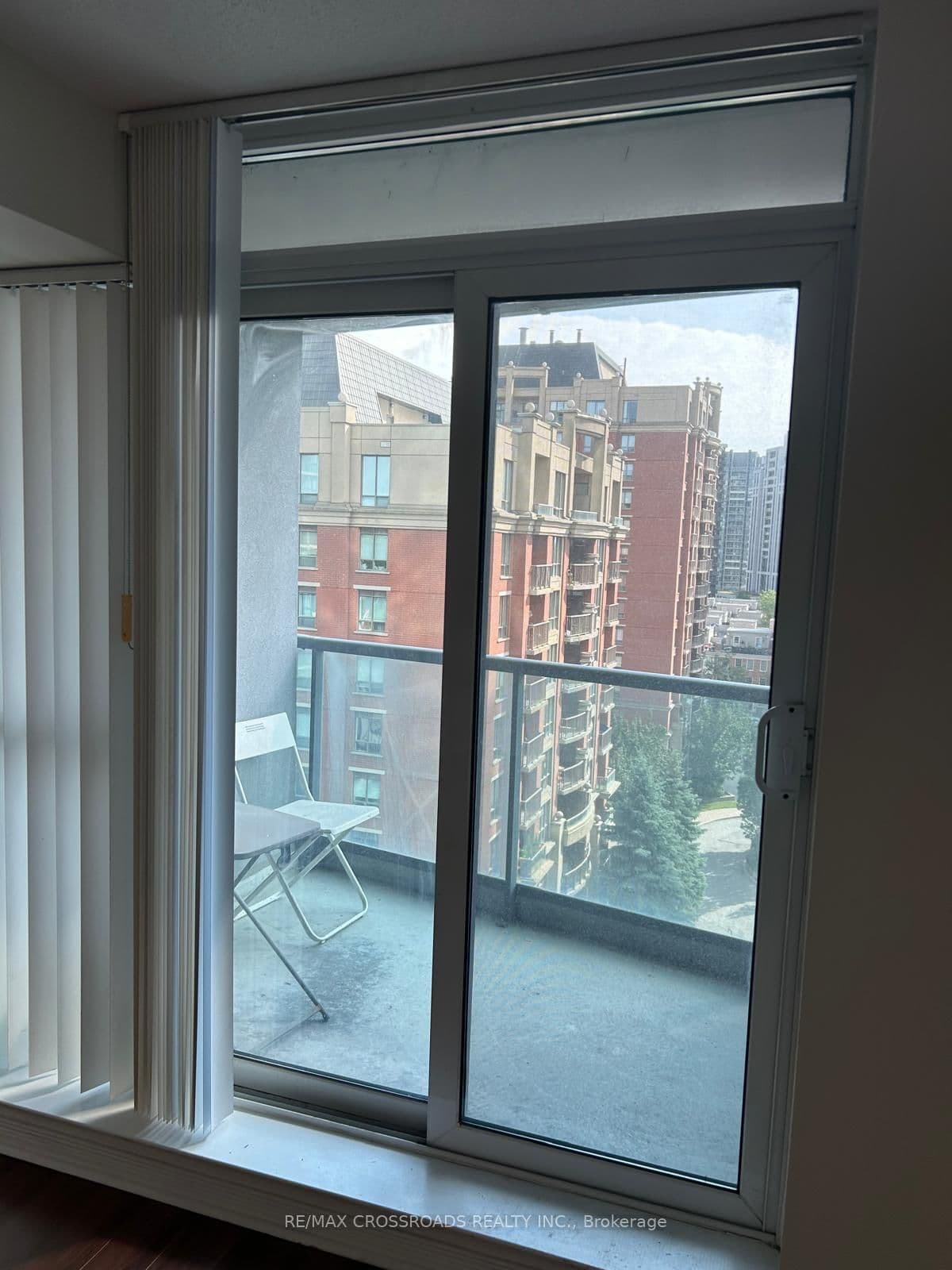 30 Harrison Garden Boulevard, Unit 1001 thumbnail 6
