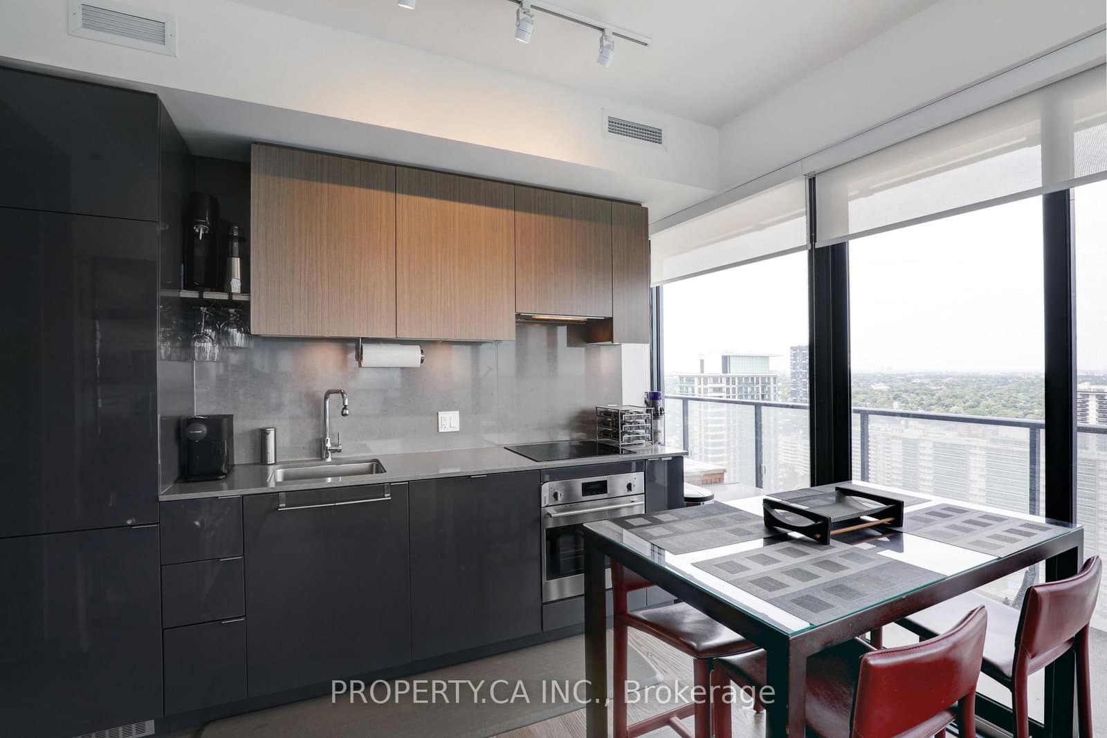 161 Roehampton Avenue, Unit 3004 thumbnail 12