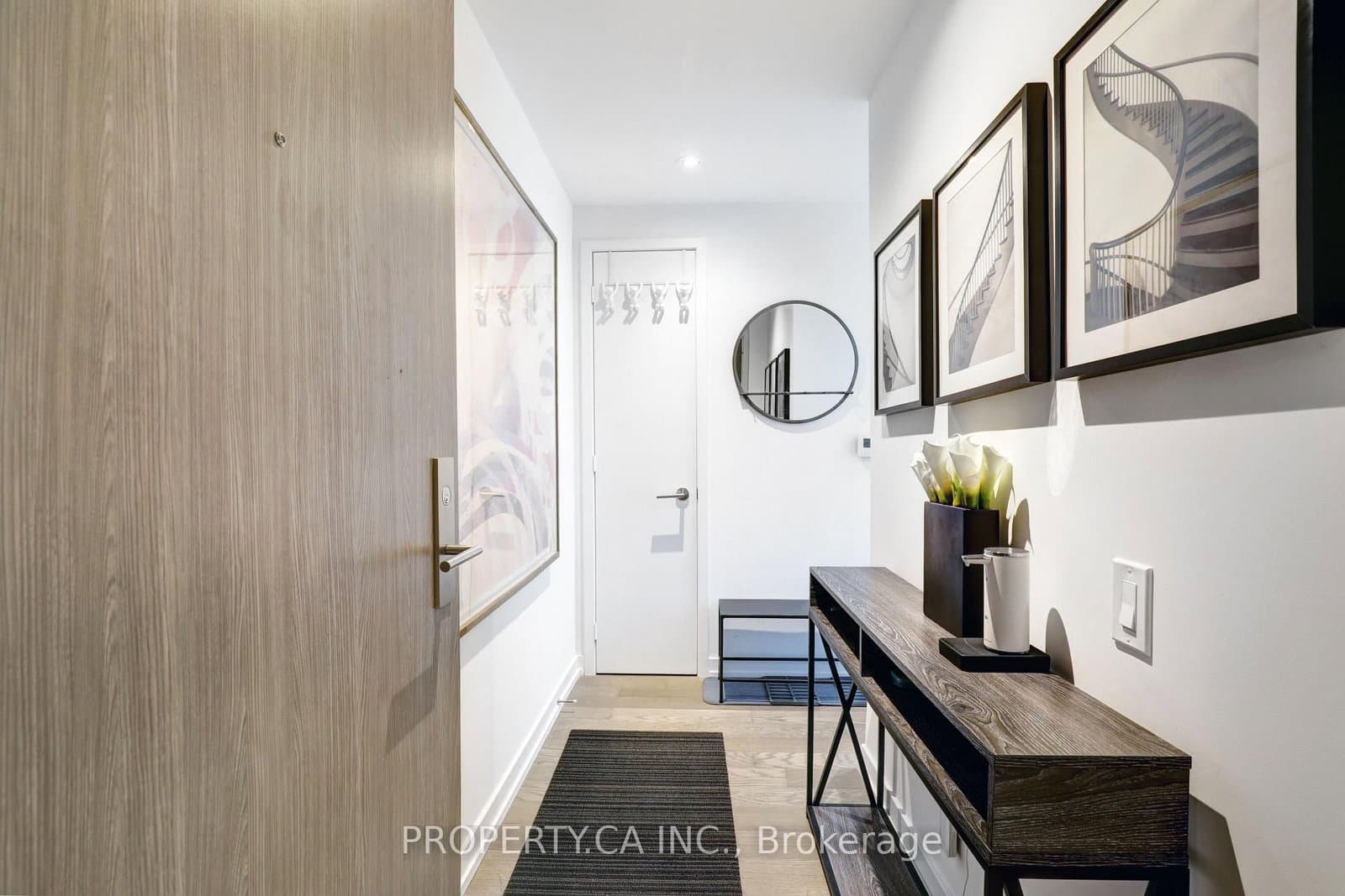 161 Roehampton Avenue, Unit 3004 thumbnail 4