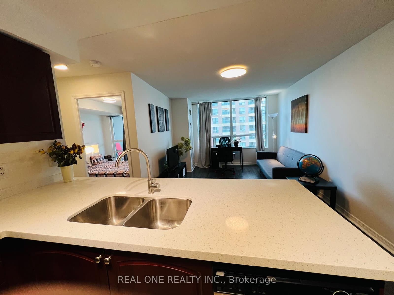 503 Beecroft Road, Unit 801 thumbnail 10