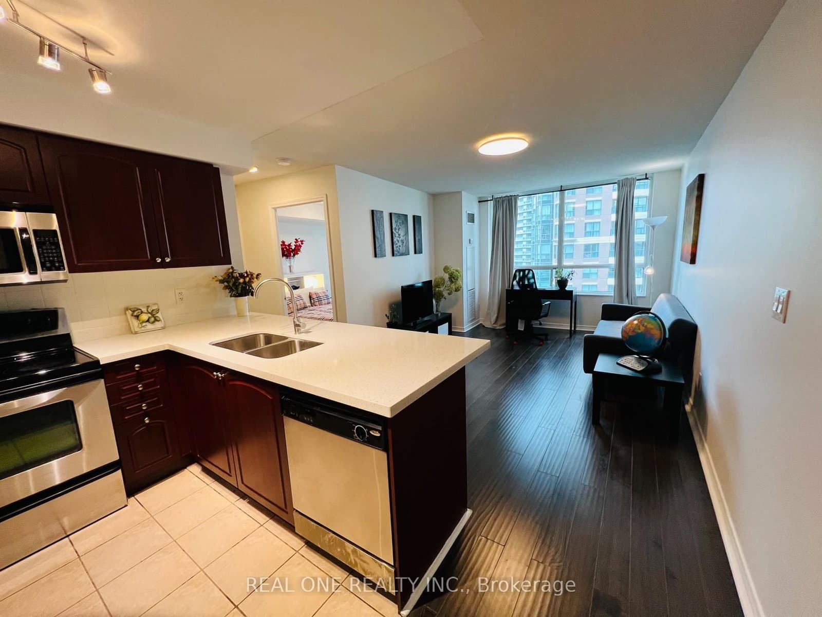 503 Beecroft Road, Unit 801 thumbnail 12
