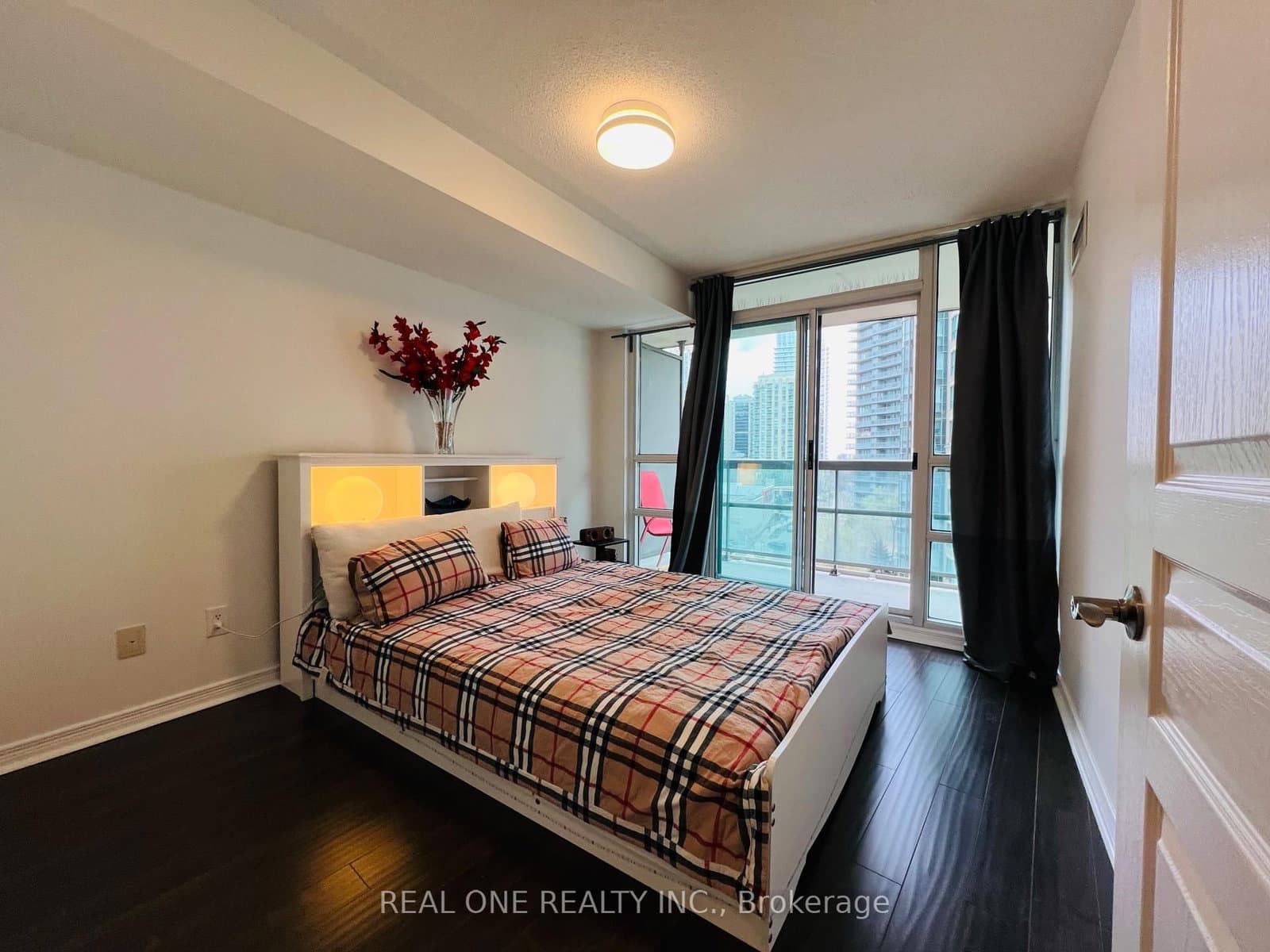 503 Beecroft Road, Unit 801 thumbnail 21