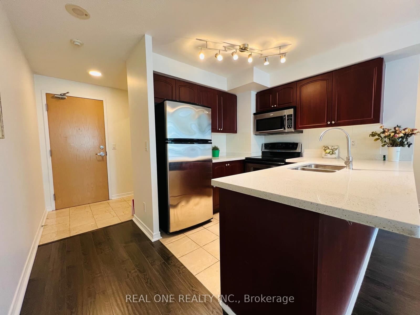 503 Beecroft Road, Unit 801 thumbnail 6