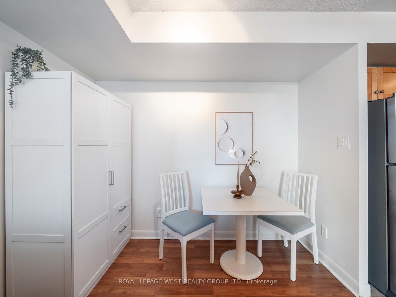 313 Richmond Street E, Unit 1453 thumbnail 24