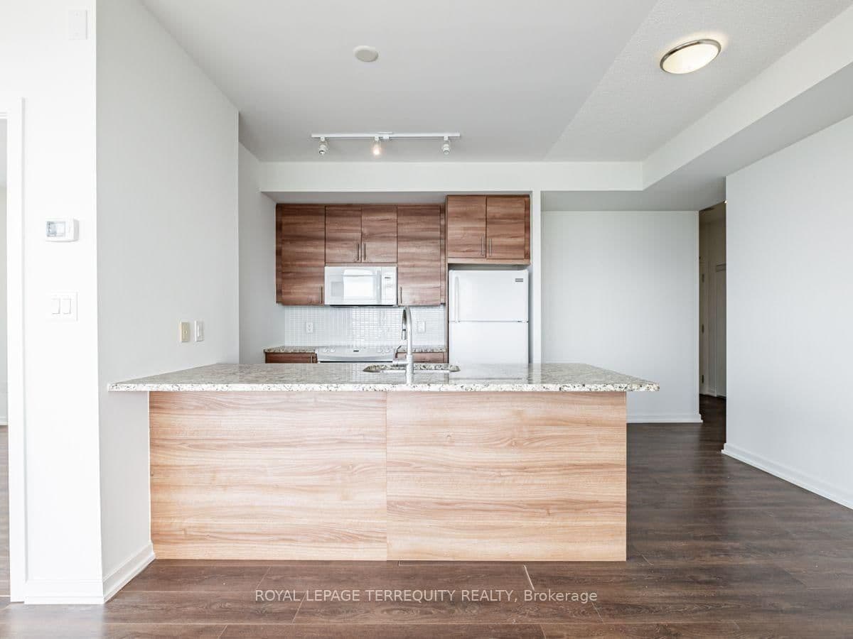 70 Forest Manor Road, Unit 2008 thumbnail 13