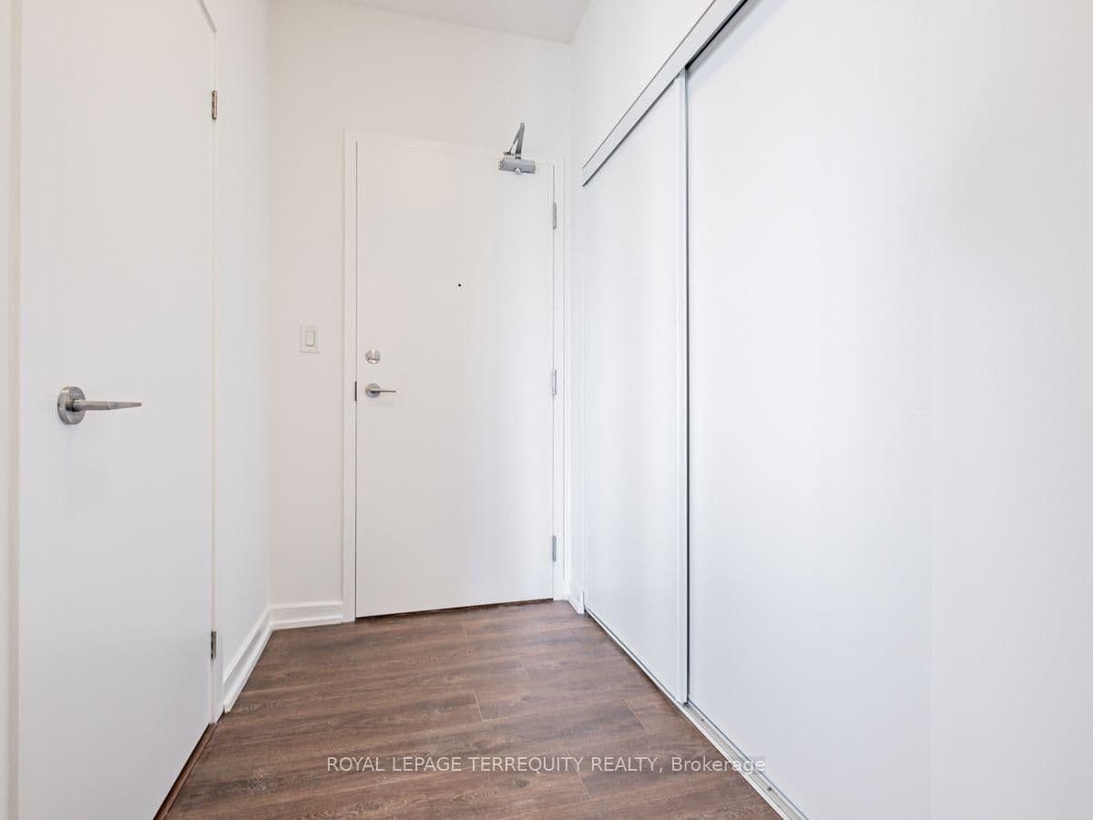 70 Forest Manor Road, Unit 2008 thumbnail 4