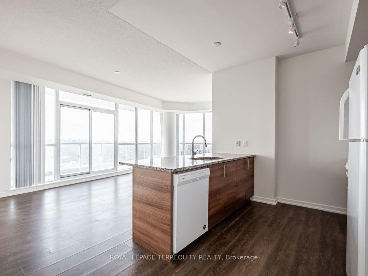 70 Forest Manor Road, Unit 2008 thumbnail 9