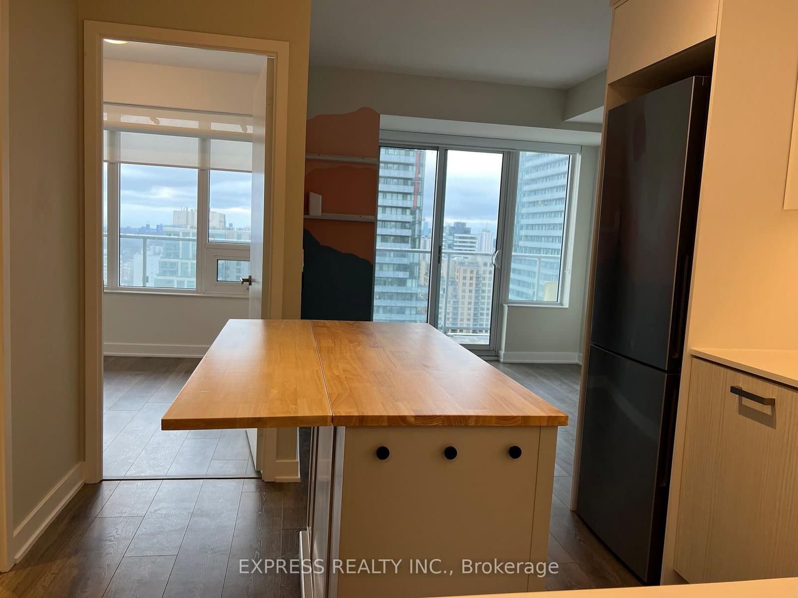 195 Redpath Avenue, Unit 2306 thumbnail 2