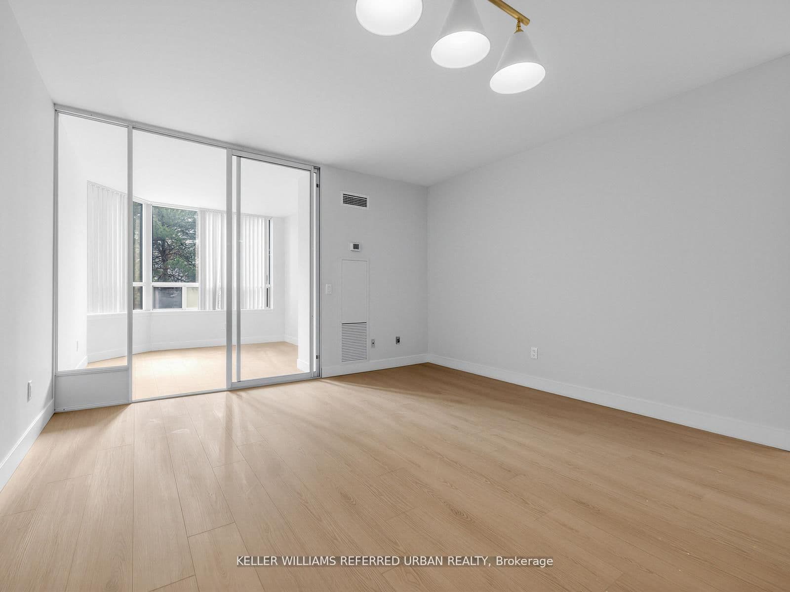 7 Bishop Avenue, Unit 217 thumbnail 11