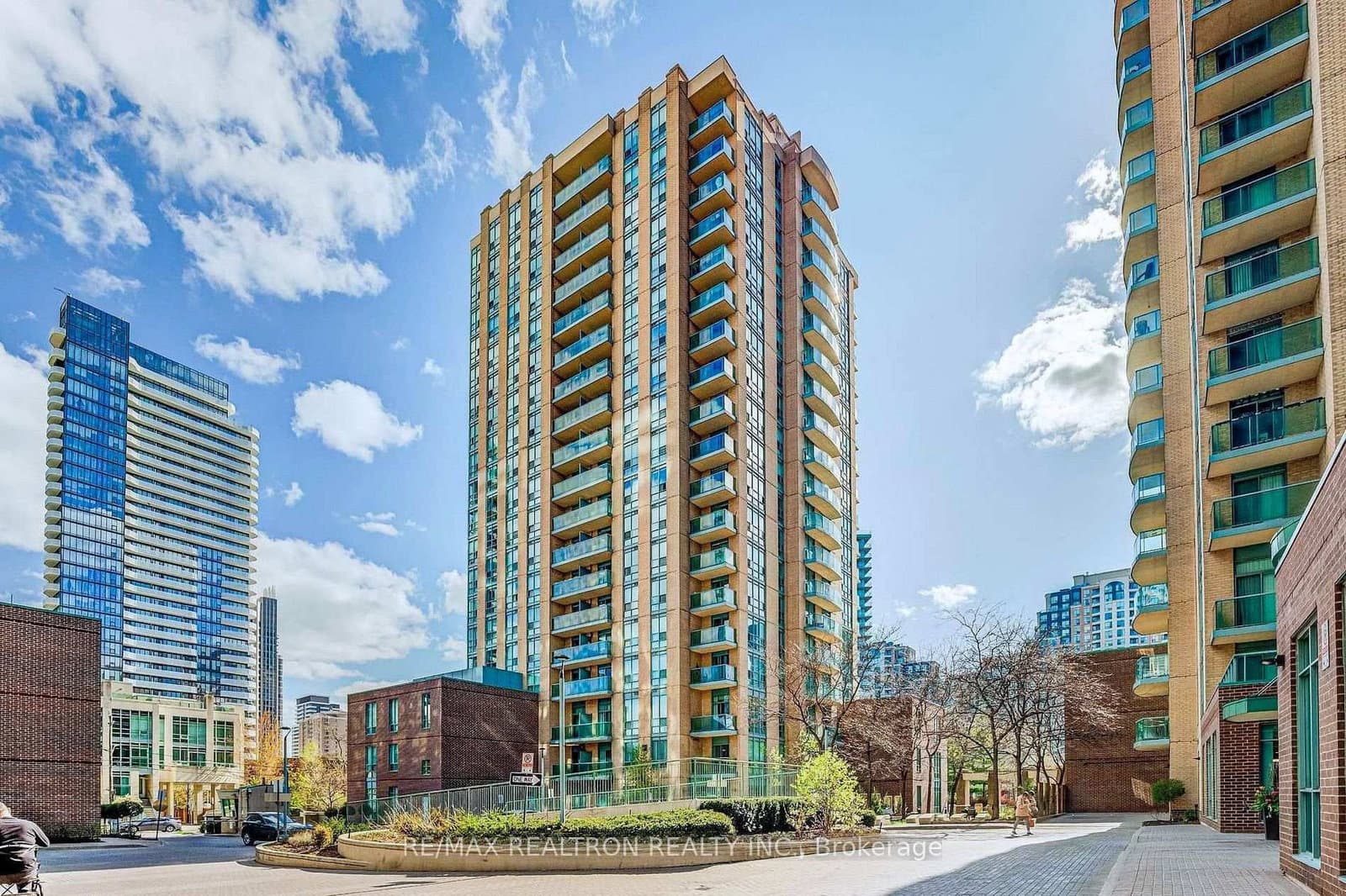 20 Olive Avenue, Unit LPH02 - Image 1
