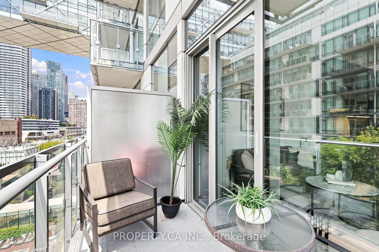 39 Queens Quay E, Unit 625 thumbnail 22
