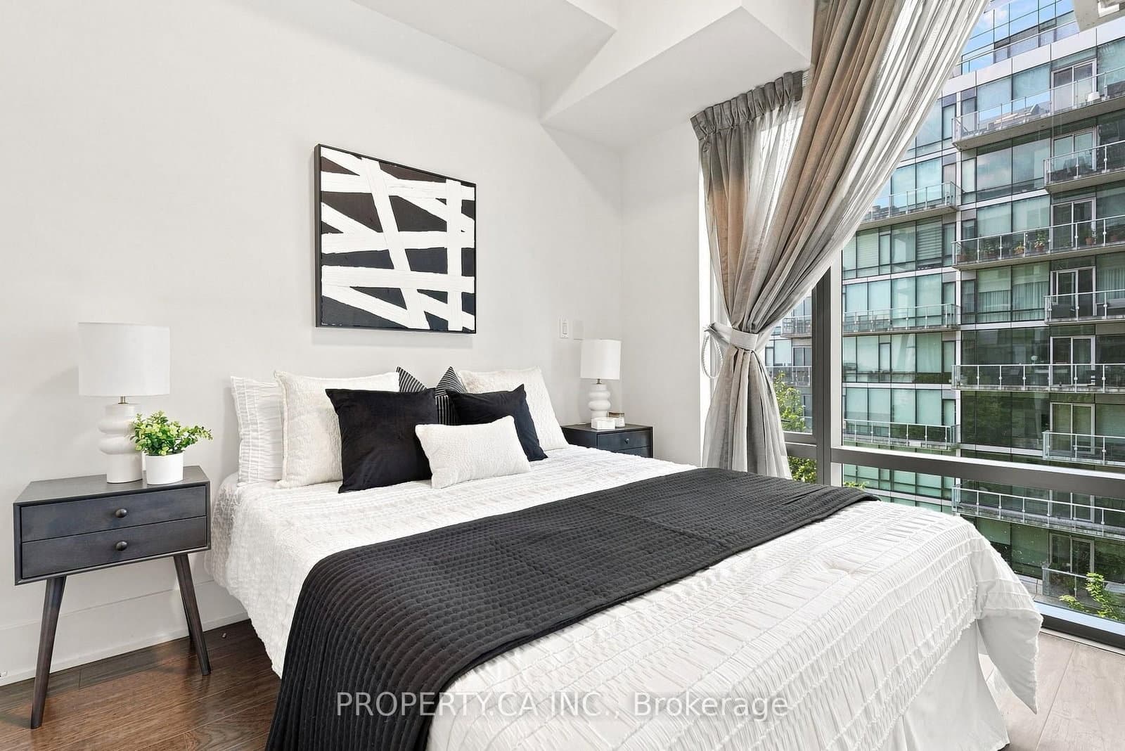 39 Queens Quay E, Unit 625 thumbnail 26