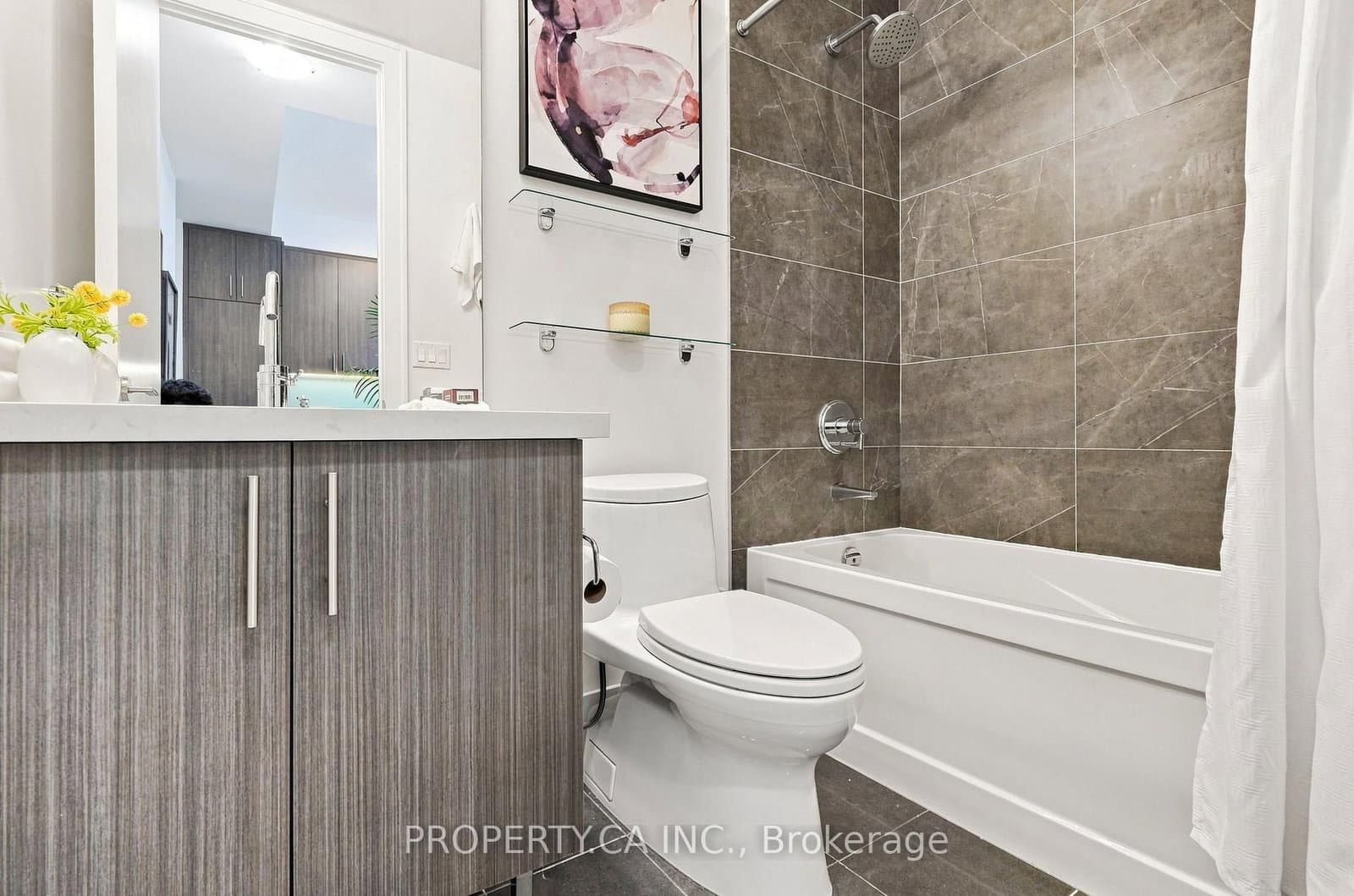 39 Queens Quay E, Unit 625 thumbnail 31