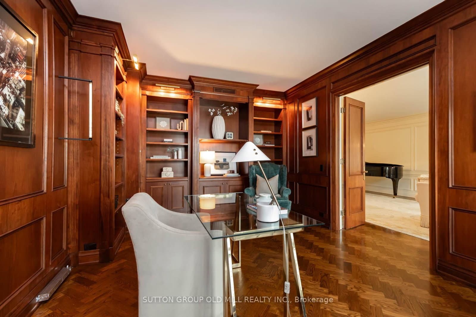 38 Avenue Road, Unit 700 thumbnail 11