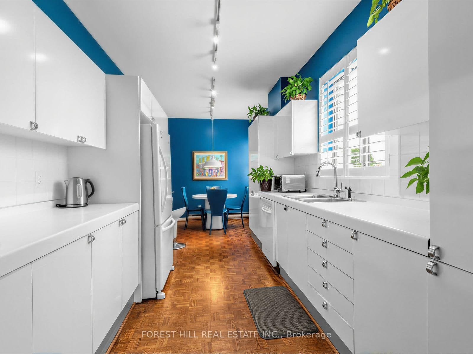 407 Walmer Road, Unit 501 thumbnail 12
