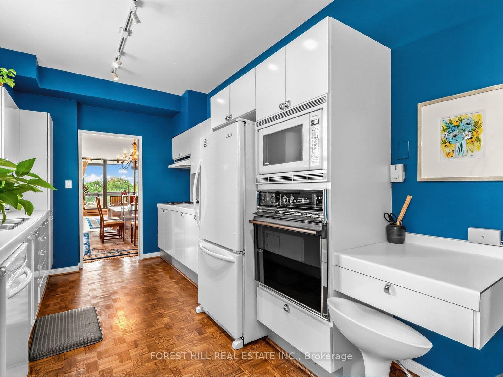 407 Walmer Road, Unit 501 thumbnail 14