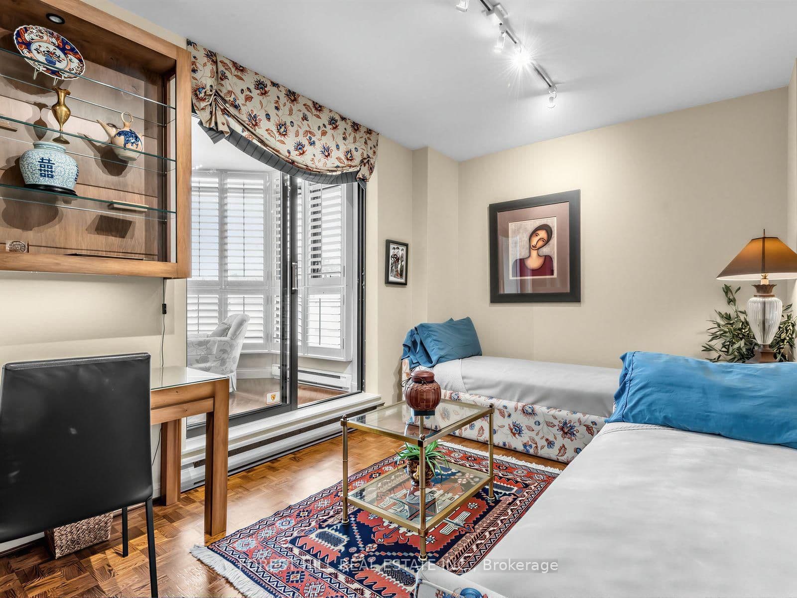 407 Walmer Road, Unit 501 thumbnail 25