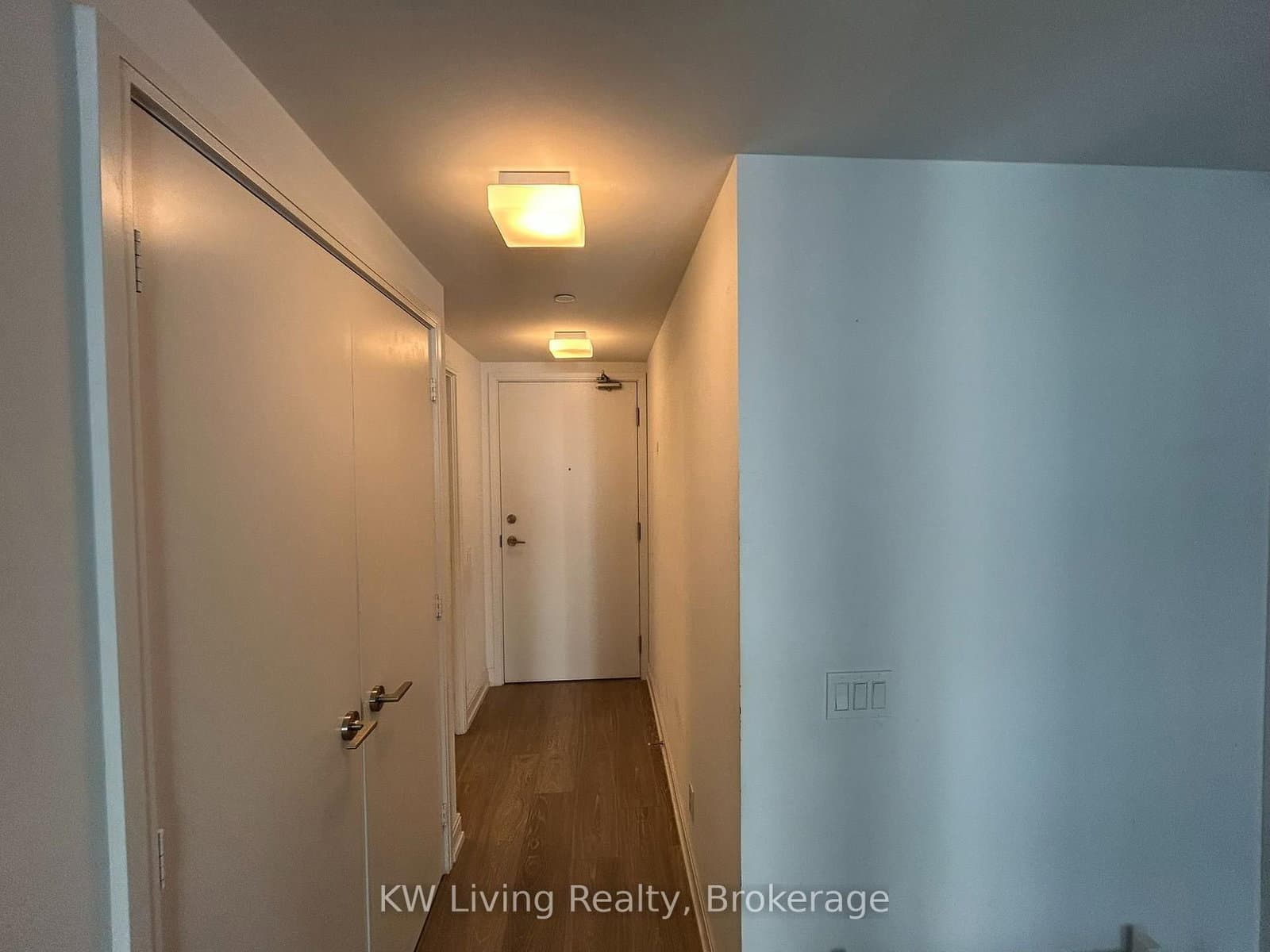 181 Dundas Street E, Unit 1601 thumbnail 5