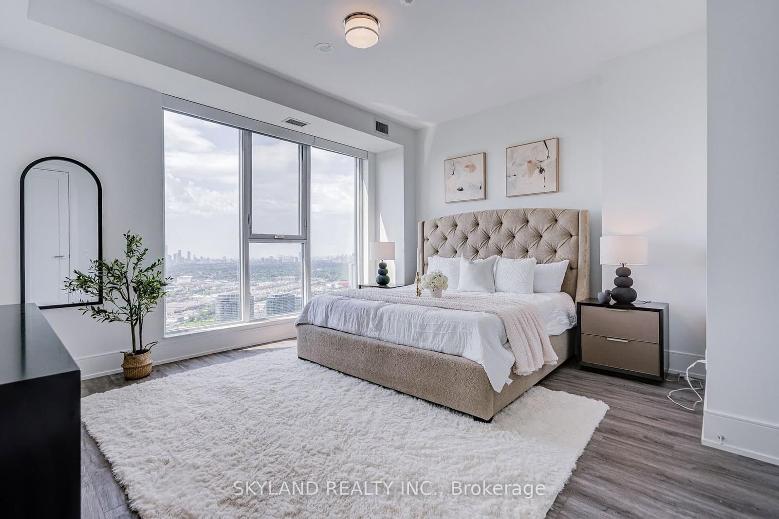30 Inn On The Park Drive, Unit PH 09 thumbnail 22