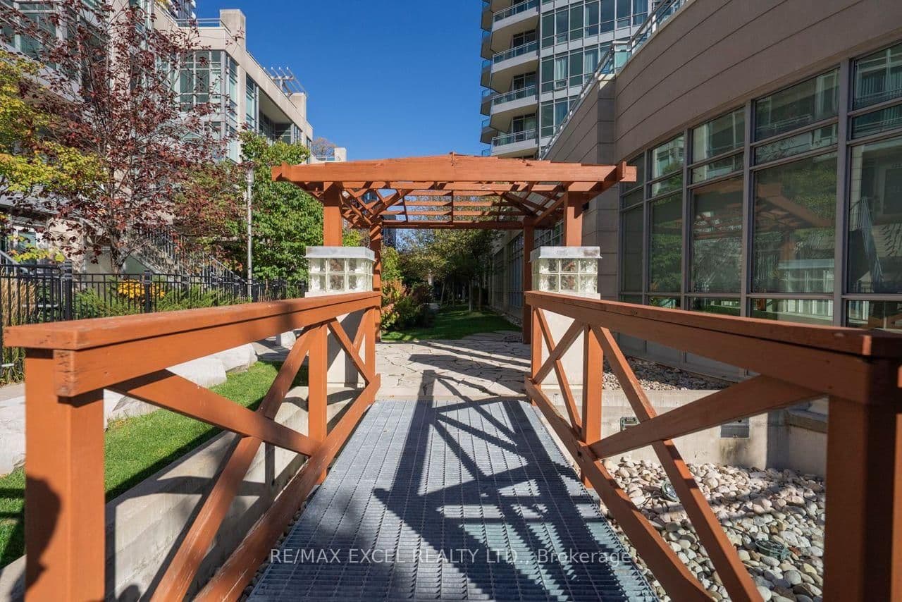 18 Holmes Avenue, Unit 2602 thumbnail 24