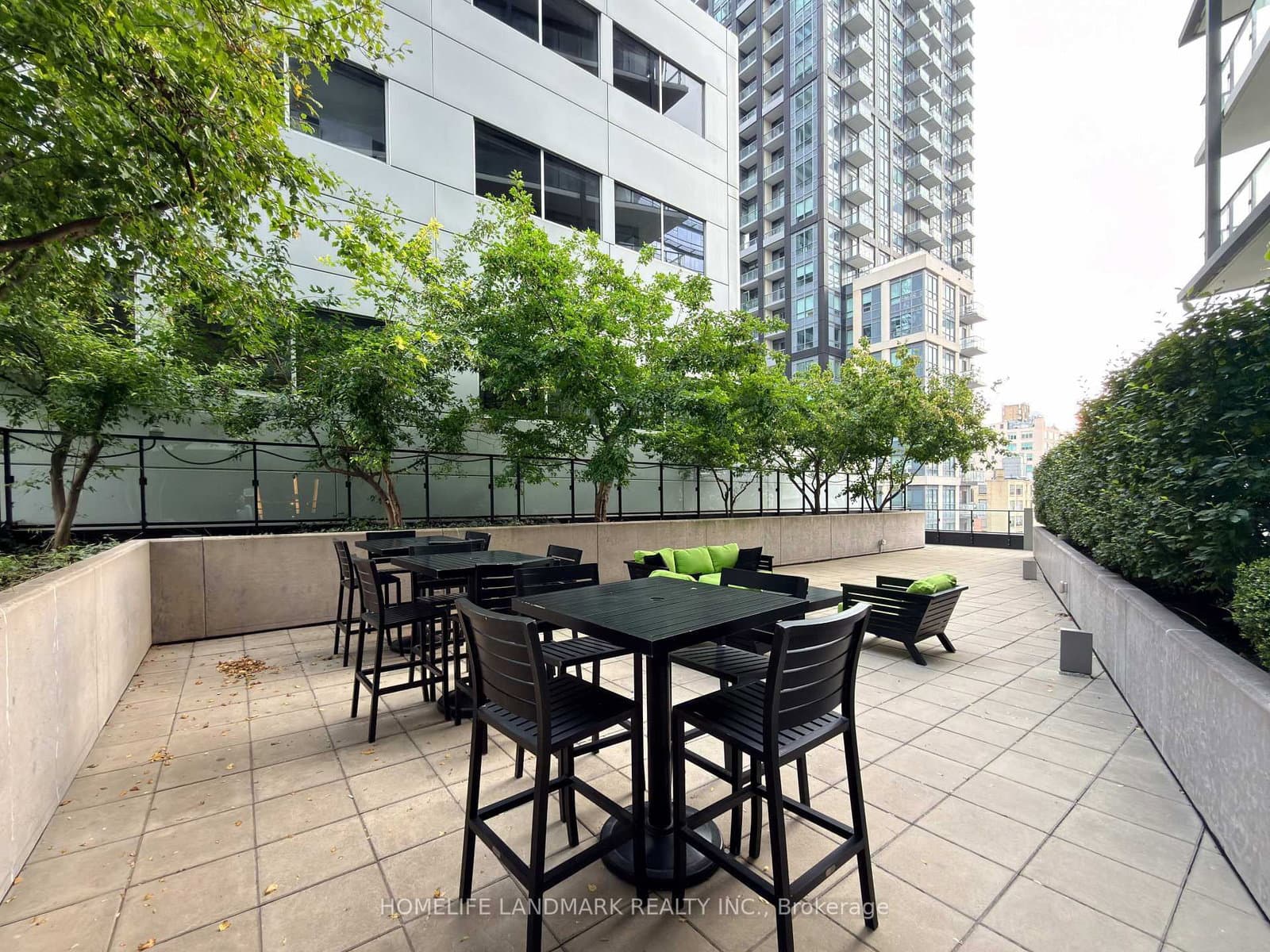 125 Peter Street, Unit 1512 thumbnail 18