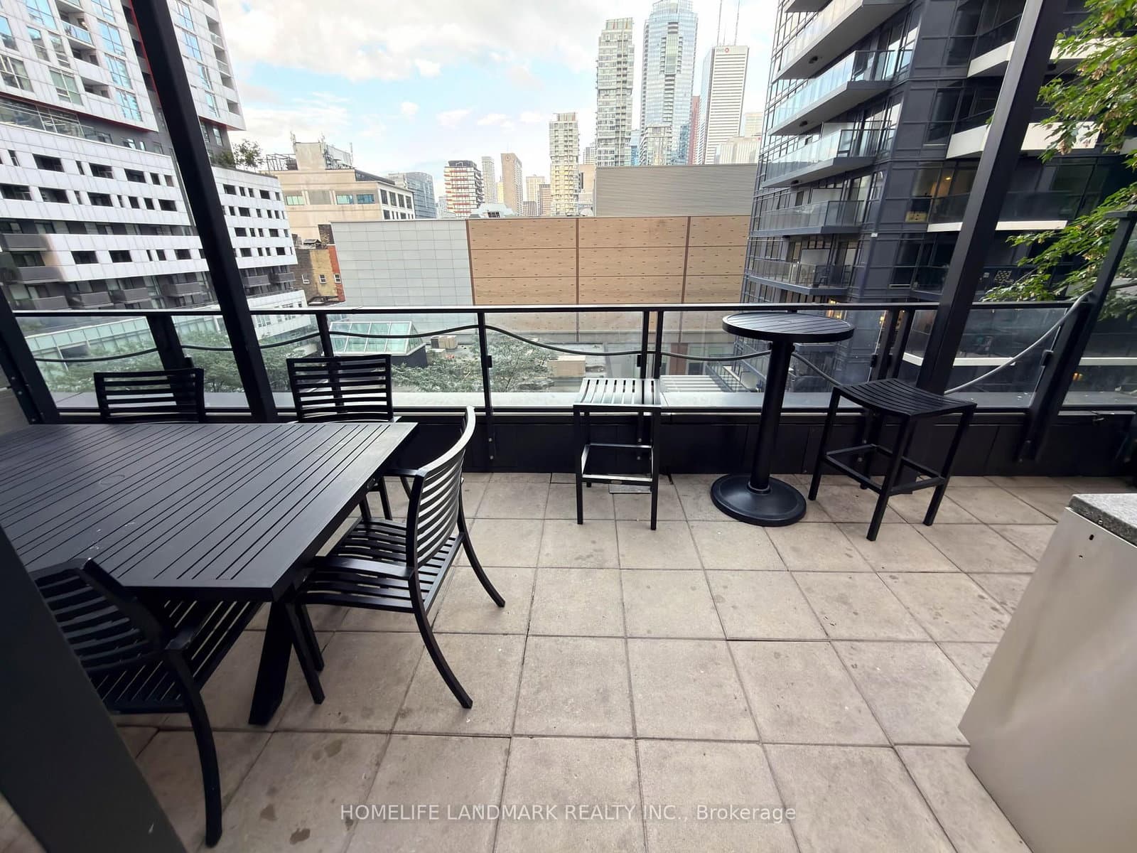 125 Peter Street, Unit 1512 thumbnail 20