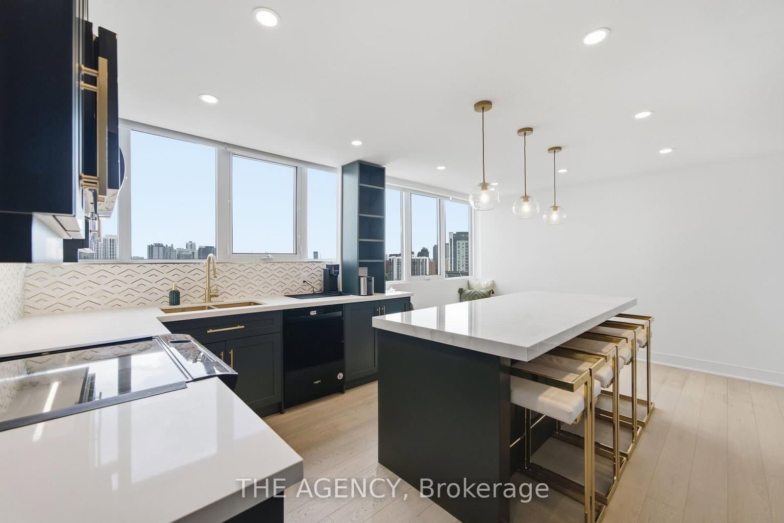 256 Jarvis Street, Unit 15C thumbnail 11