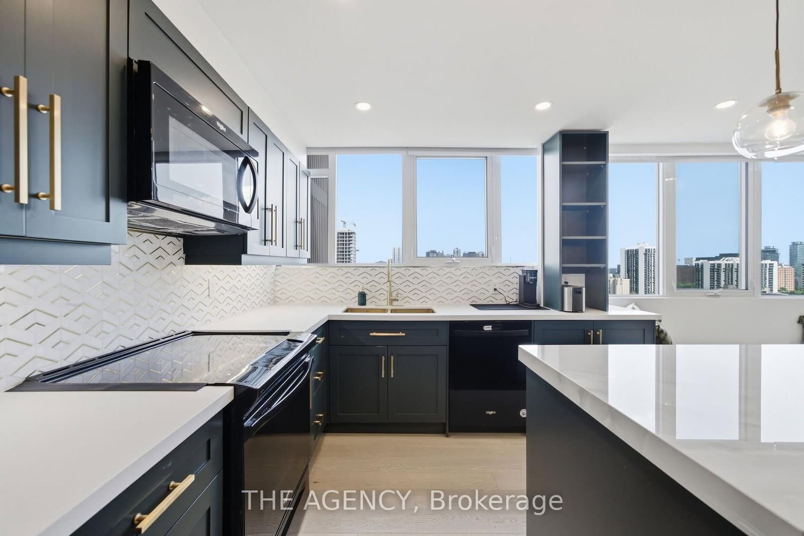 256 Jarvis Street, Unit 15C thumbnail 12