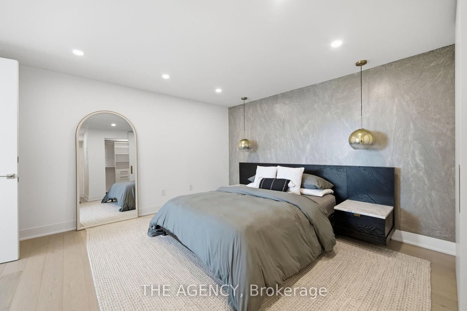 256 Jarvis Street, Unit 15C thumbnail 18