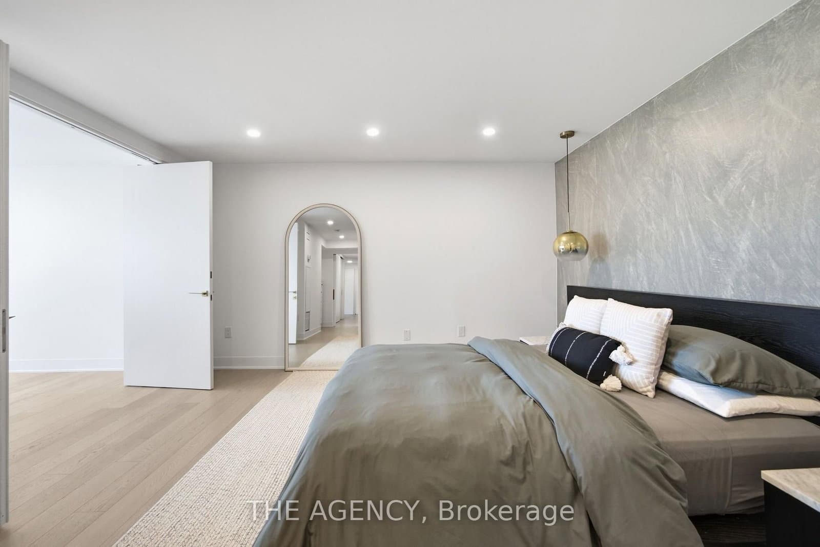 256 Jarvis Street, Unit 15C thumbnail 19