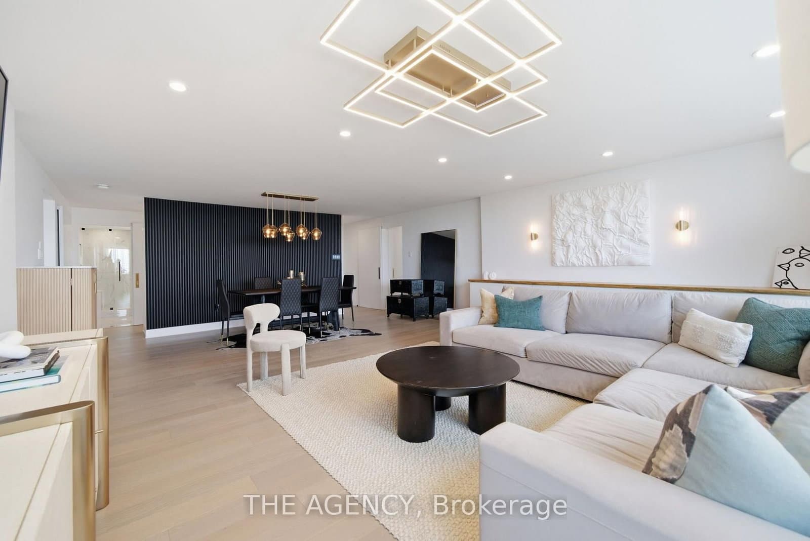 256 Jarvis Street, Unit 15C thumbnail 5
