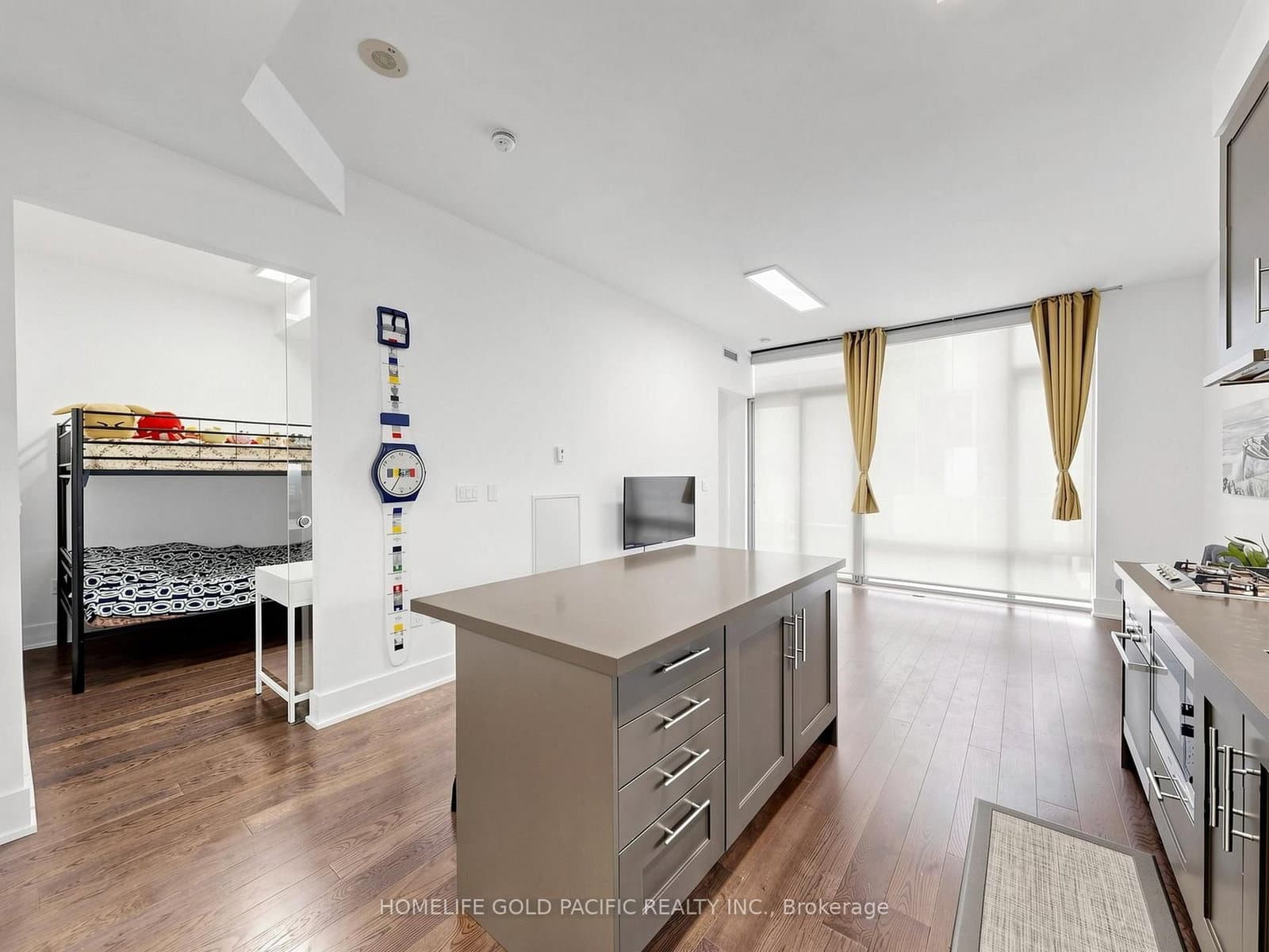 39 Queens Quay E, Unit 732 thumbnail 14