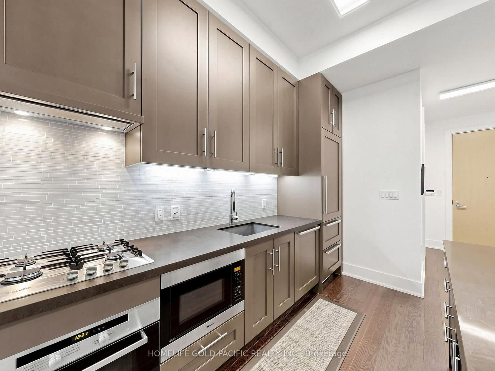 39 Queens Quay E, Unit 732 thumbnail 16