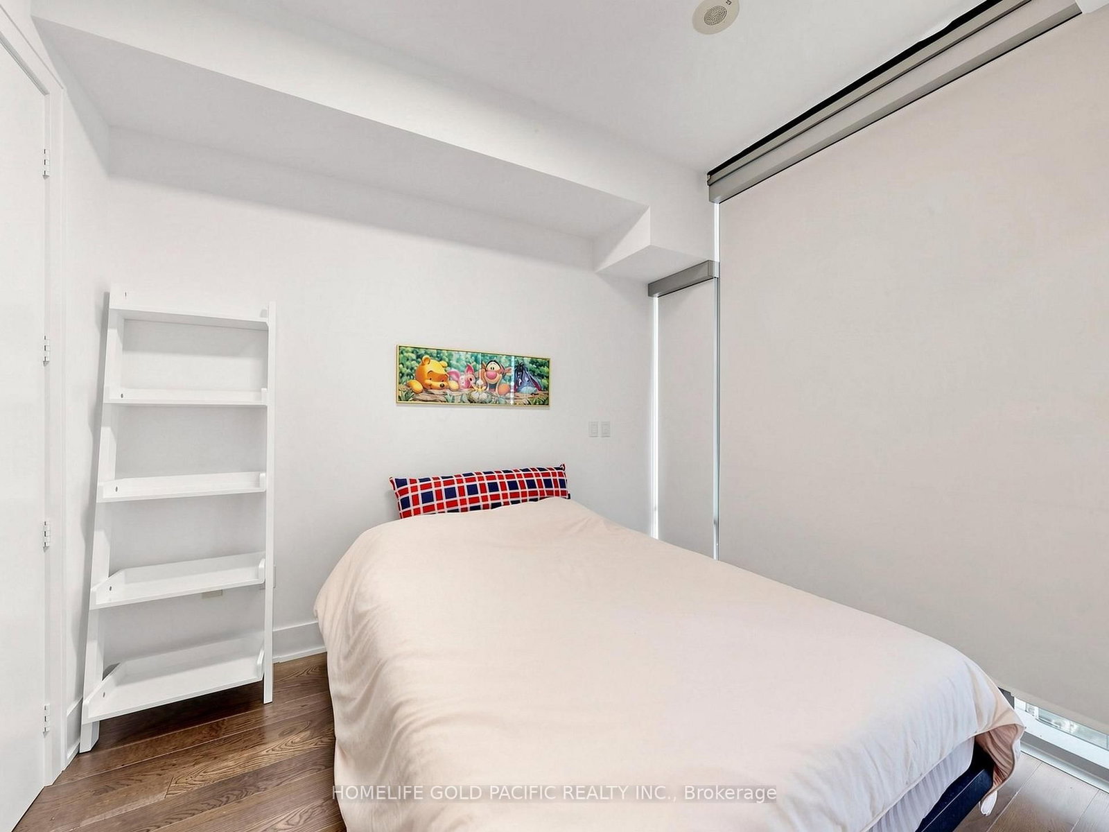 39 Queens Quay E, Unit 732 thumbnail 17