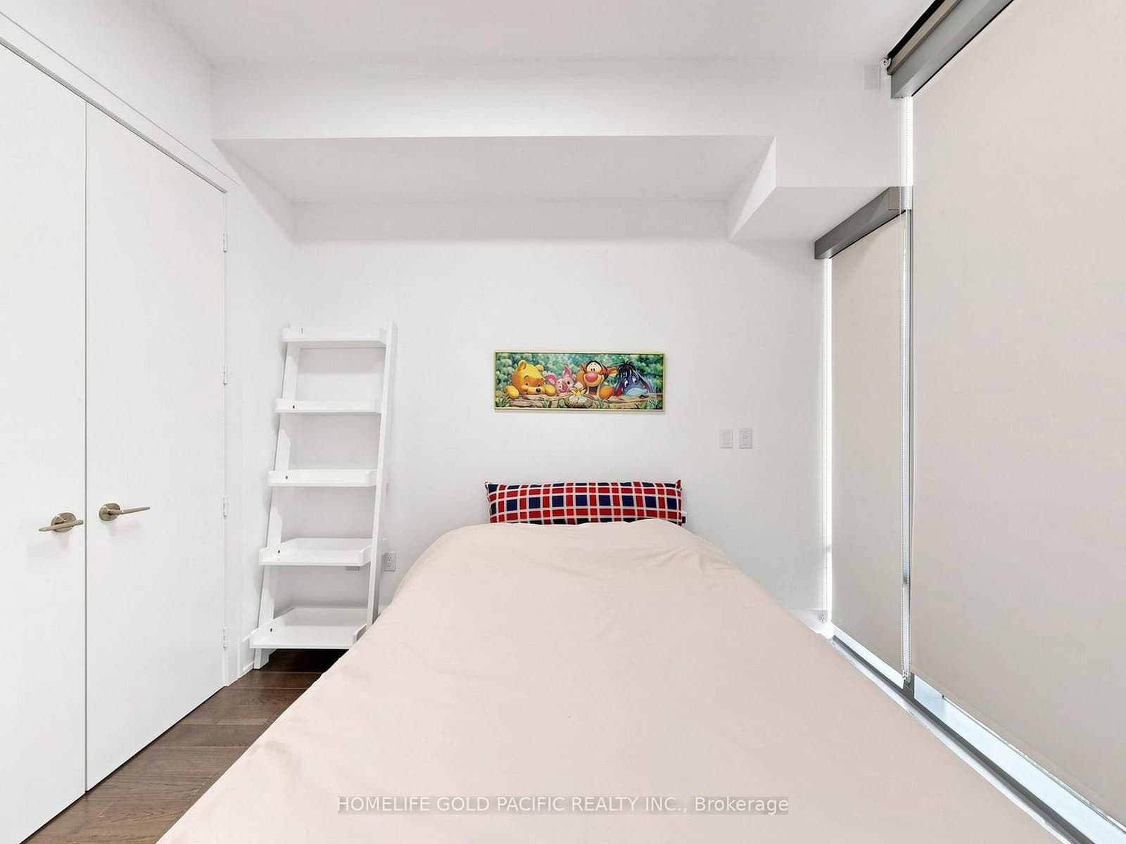 39 Queens Quay E, Unit 732 thumbnail 18