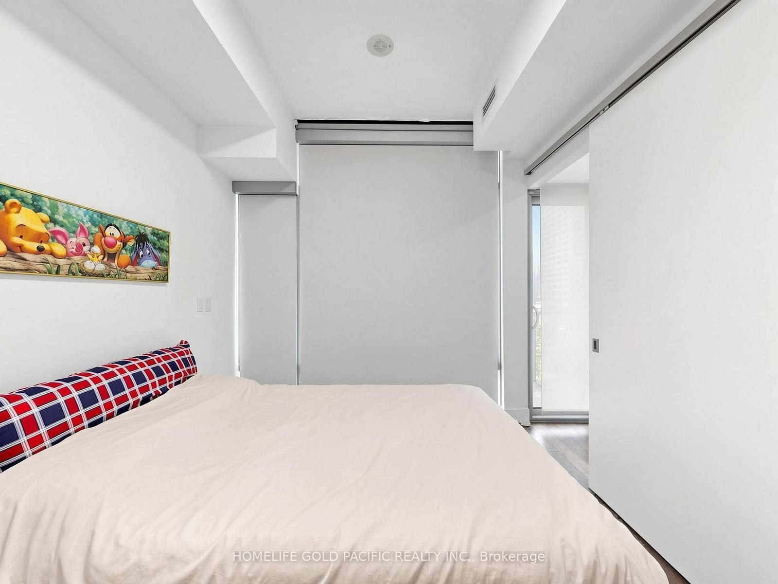 39 Queens Quay E, Unit 732 thumbnail 20