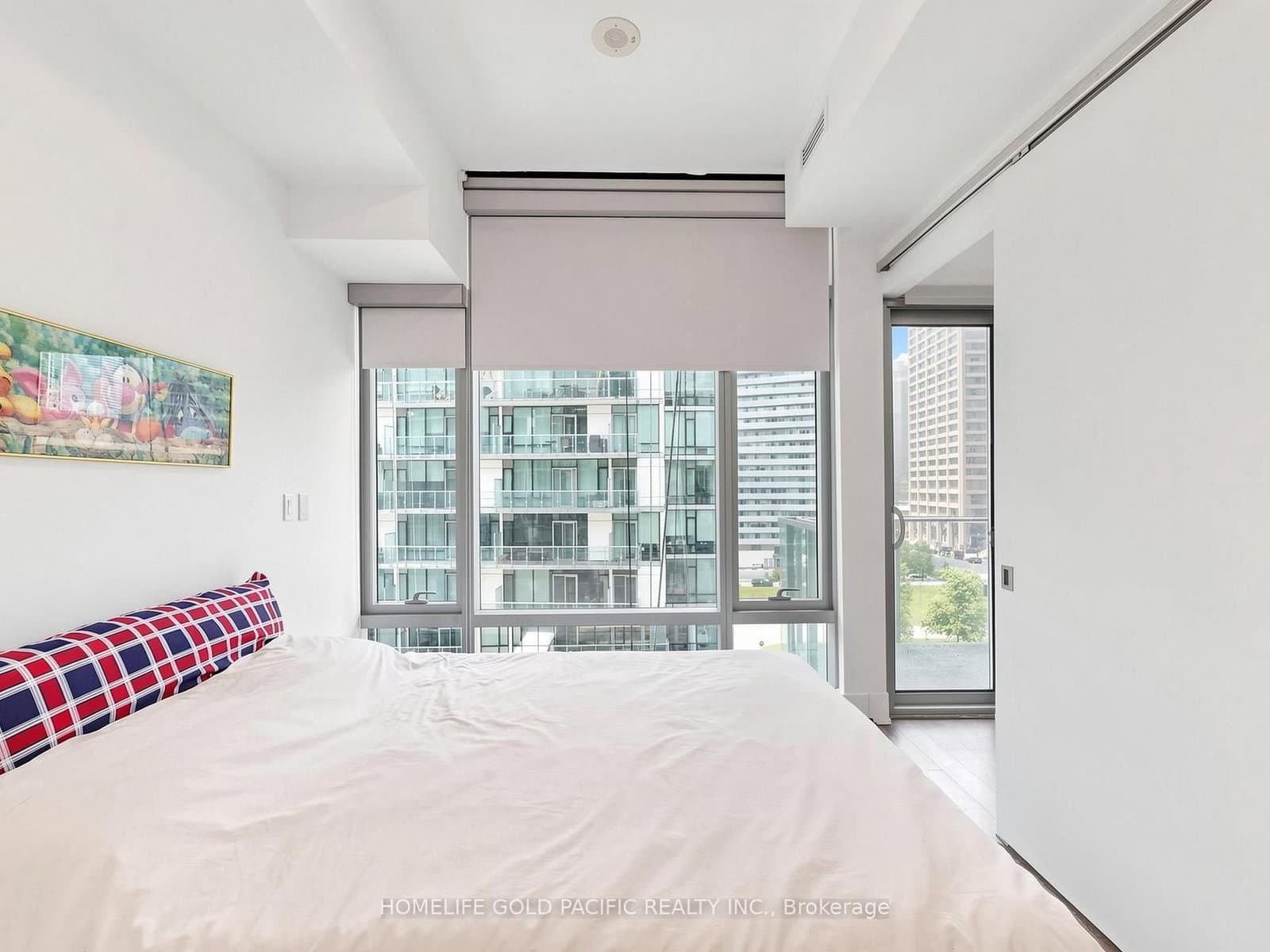 39 Queens Quay E, Unit 732 thumbnail 21