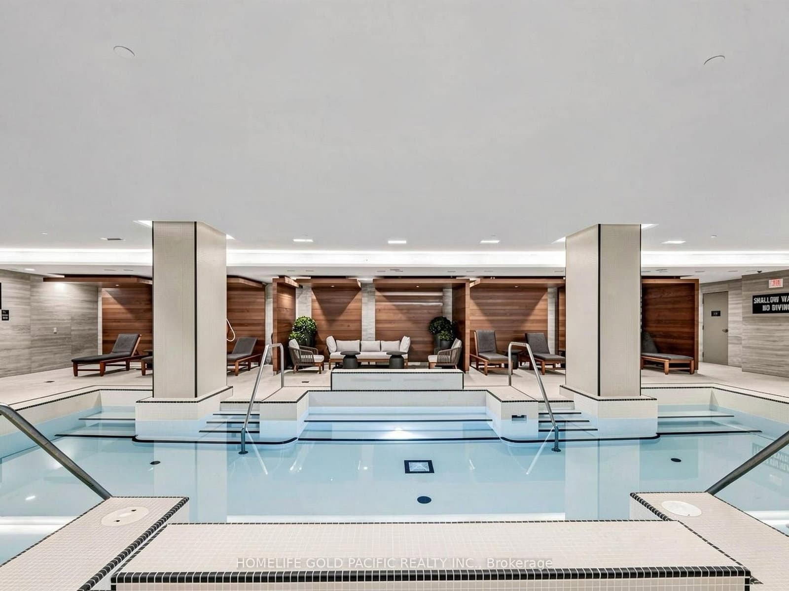 39 Queens Quay E, Unit 732 thumbnail 33