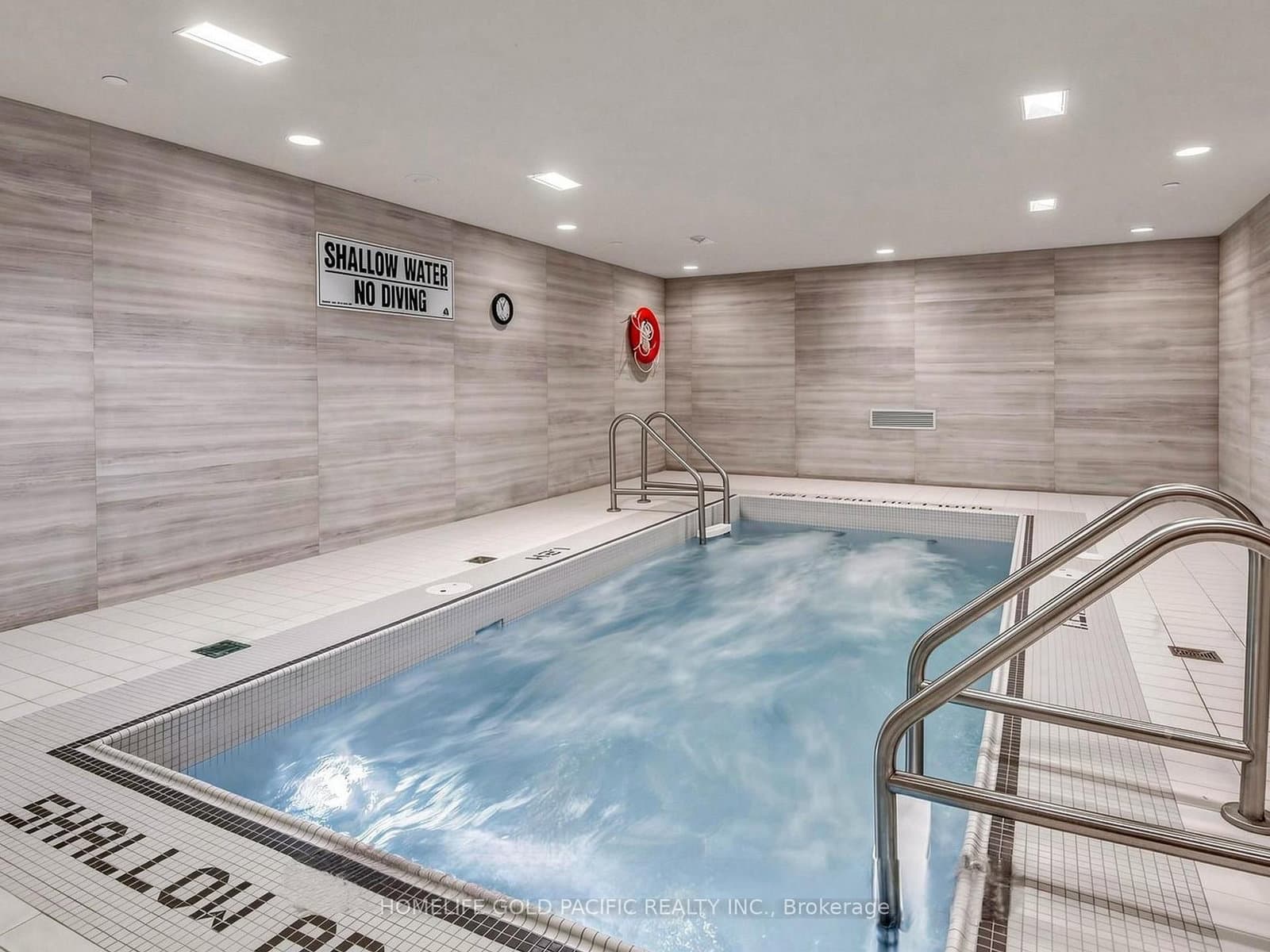 39 Queens Quay E, Unit 732 thumbnail 34