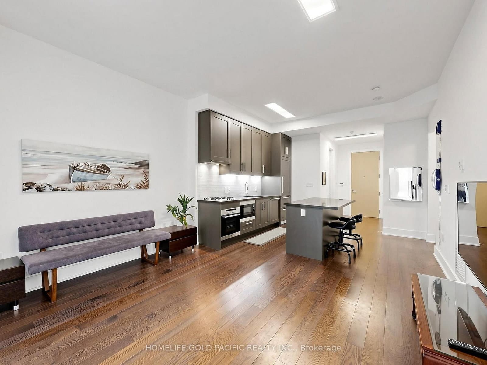 39 Queens Quay E, Unit 732 thumbnail 8
