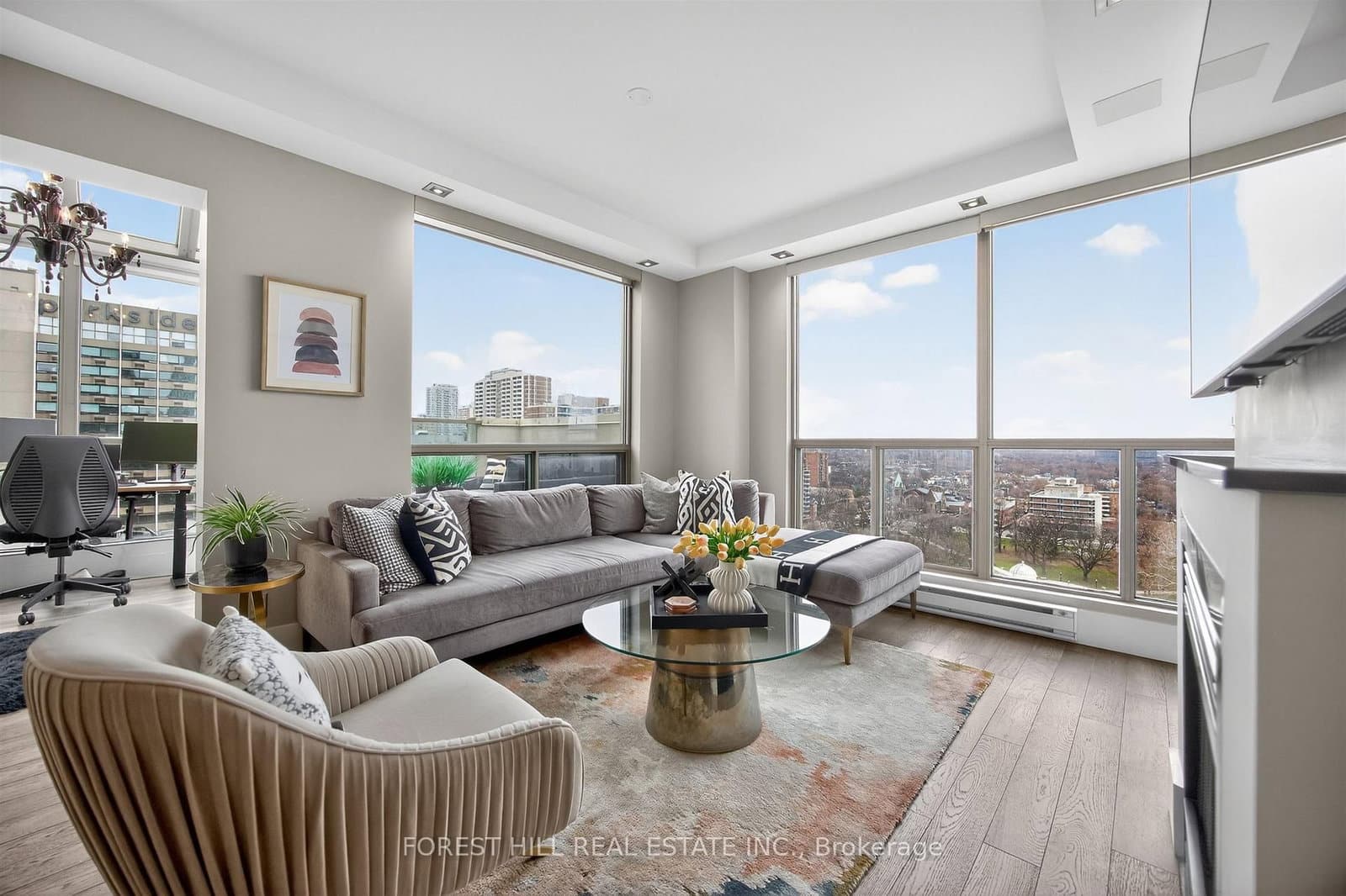 298 Jarvis Street, Unit PH 3 thumbnail 11