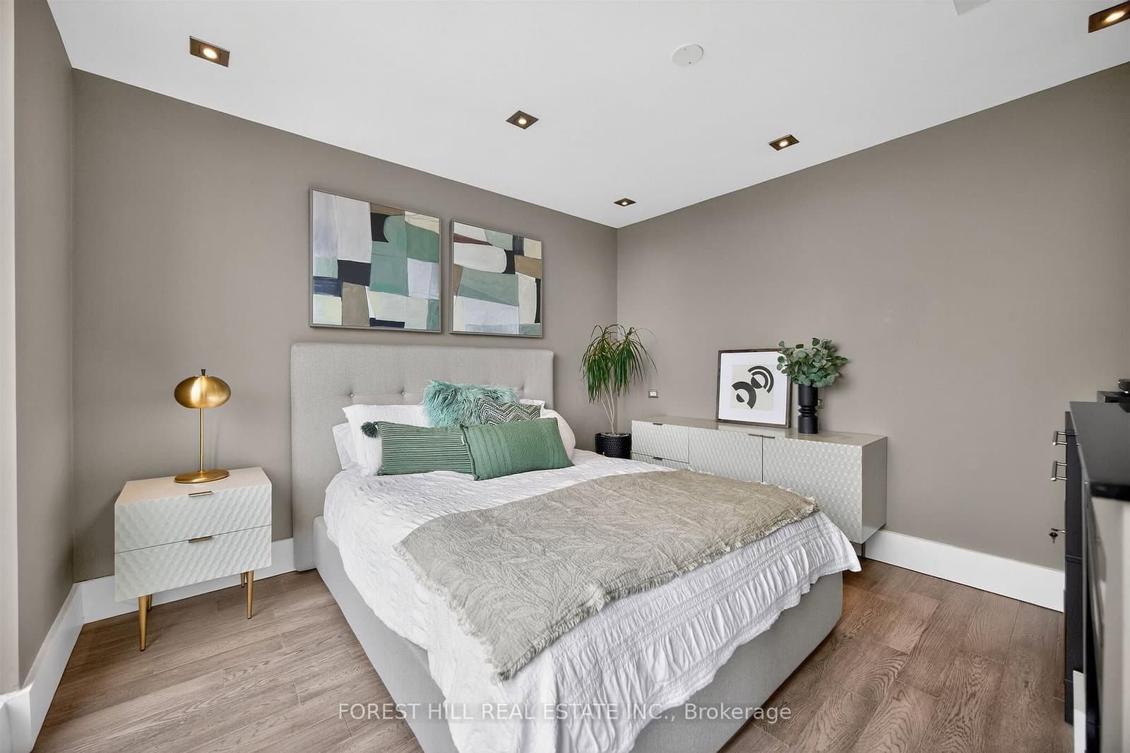 298 Jarvis Street, Unit PH 3 thumbnail 29