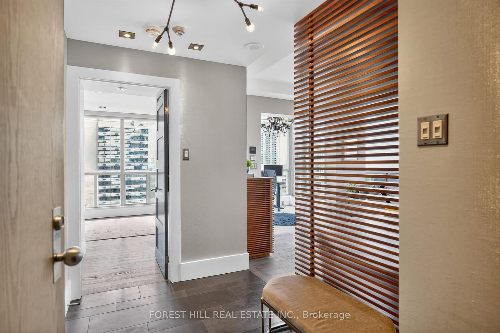 298 Jarvis Street, Unit PH 3 thumbnail 3