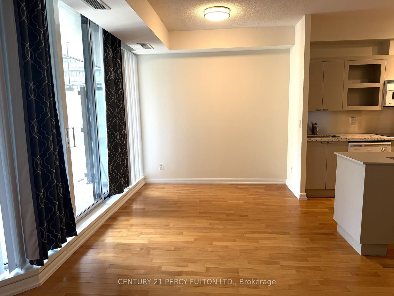 111 Elizabeth Street, Unit 1501 thumbnail 11