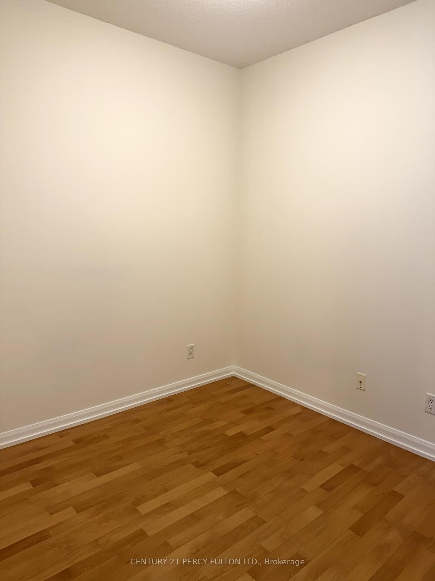 111 Elizabeth Street, Unit 1501 thumbnail 16