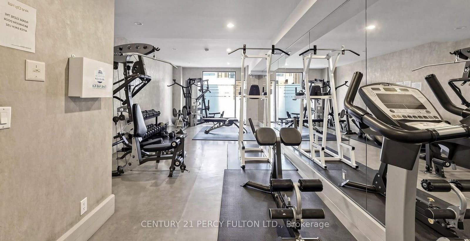 111 Elizabeth Street, Unit 1501 thumbnail 21