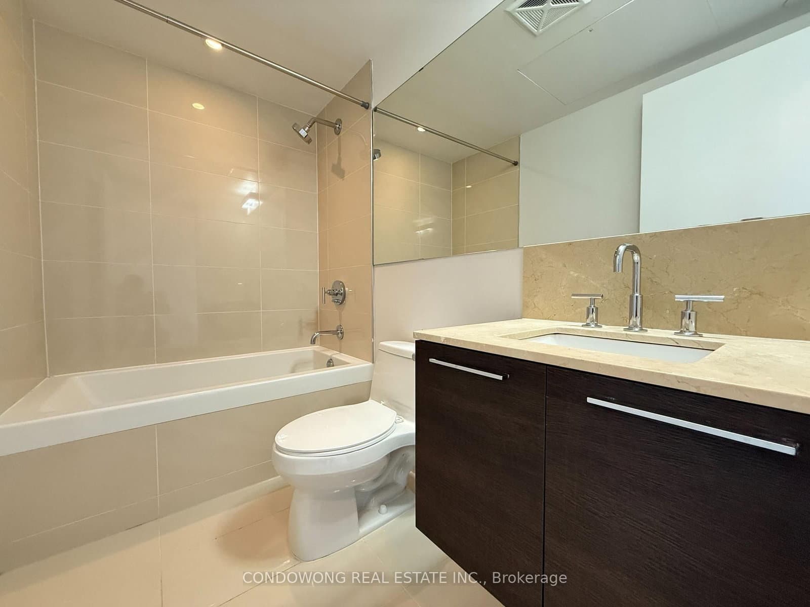 42 Charles Street E, Unit 2805 thumbnail 4