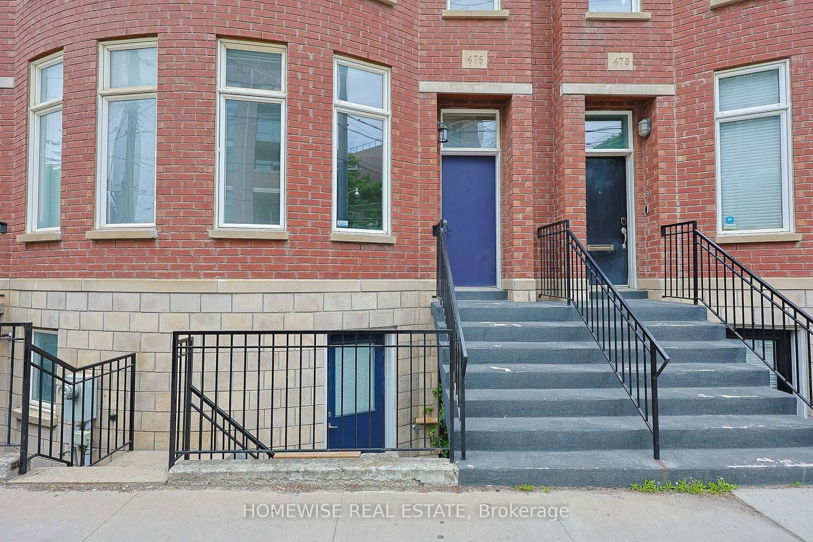 476 E King Street E thumbnail 39