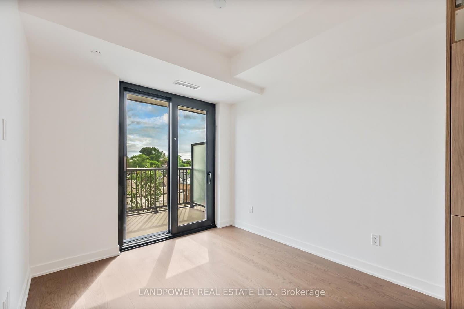 89 Montclair Avenue, Unit 1019 thumbnail 9